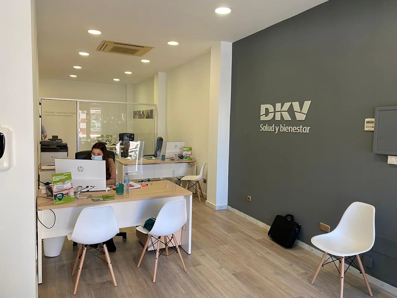 Oficina Comercial DKV Seguros Fuengirola